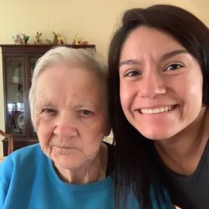 Meet your Posher, Kayla